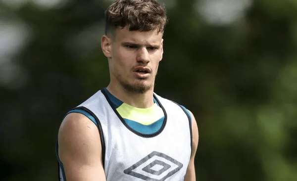 红军追逐左路新星：科尔克兹4500万镑转会拉锯战进入关键阶段