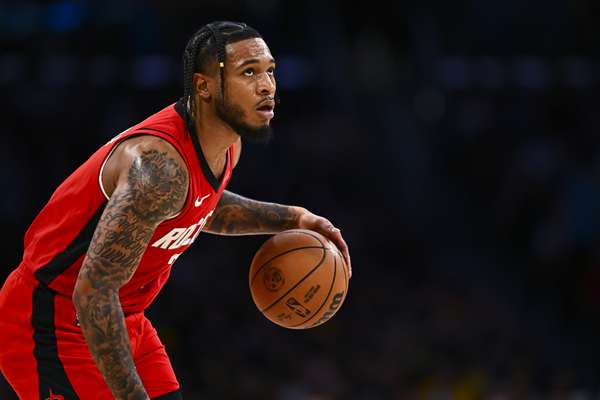 火箭新秀惠特摩尔或将纳入杜兰特交易方案 太阳可提供更大发展空间