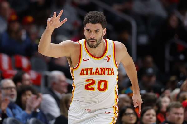 交易风云再起：尼昂与曼恩职业生涯再现转折点