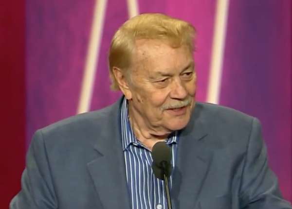 紫金王朝交接时刻：湖人队46年巴斯家族经营史全景回顾