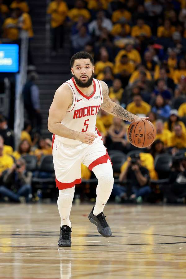 火箭队与范弗里特重新协商合约 两年5000万协议达成