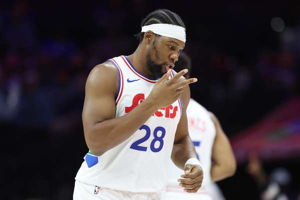 前锋亚布塞莱费城置业计划恐落空 76人签约沃特福德改变阵容布局