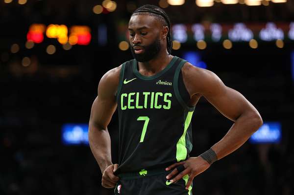 爵士高管安吉亲自辟谣：从未与绿军商讨杰伦-布朗交易事宜