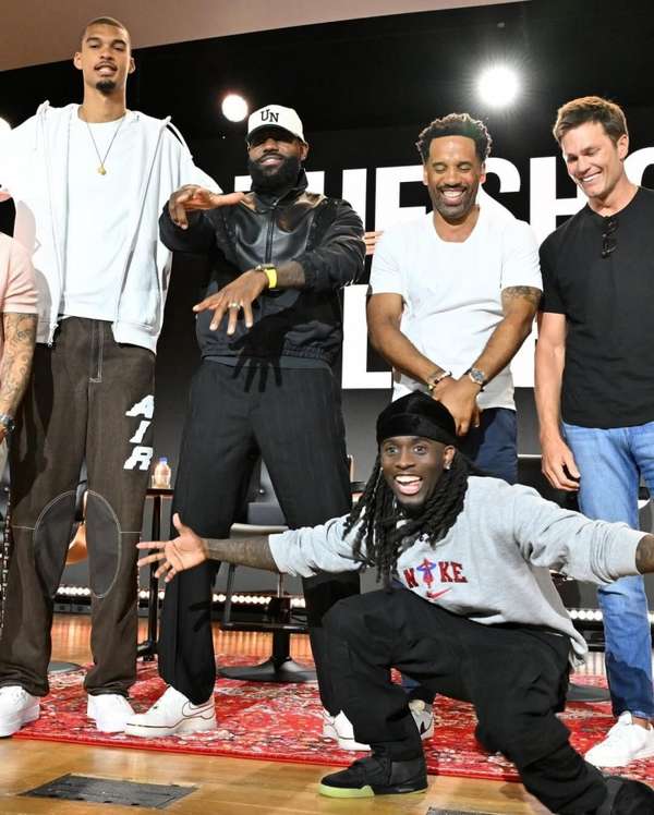 文班亚马揭秘成长秘籍：与NBA巨星深度对话的珍贵笔记