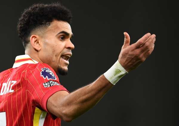 拜仁加速引进迪亚斯谈判 哥伦比亚边锋缺席红军热身赛引猜测